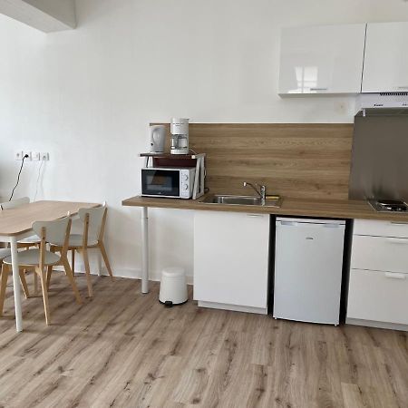 Appart'Hotel La Suze Sur Sarthe Ngoại thất bức ảnh