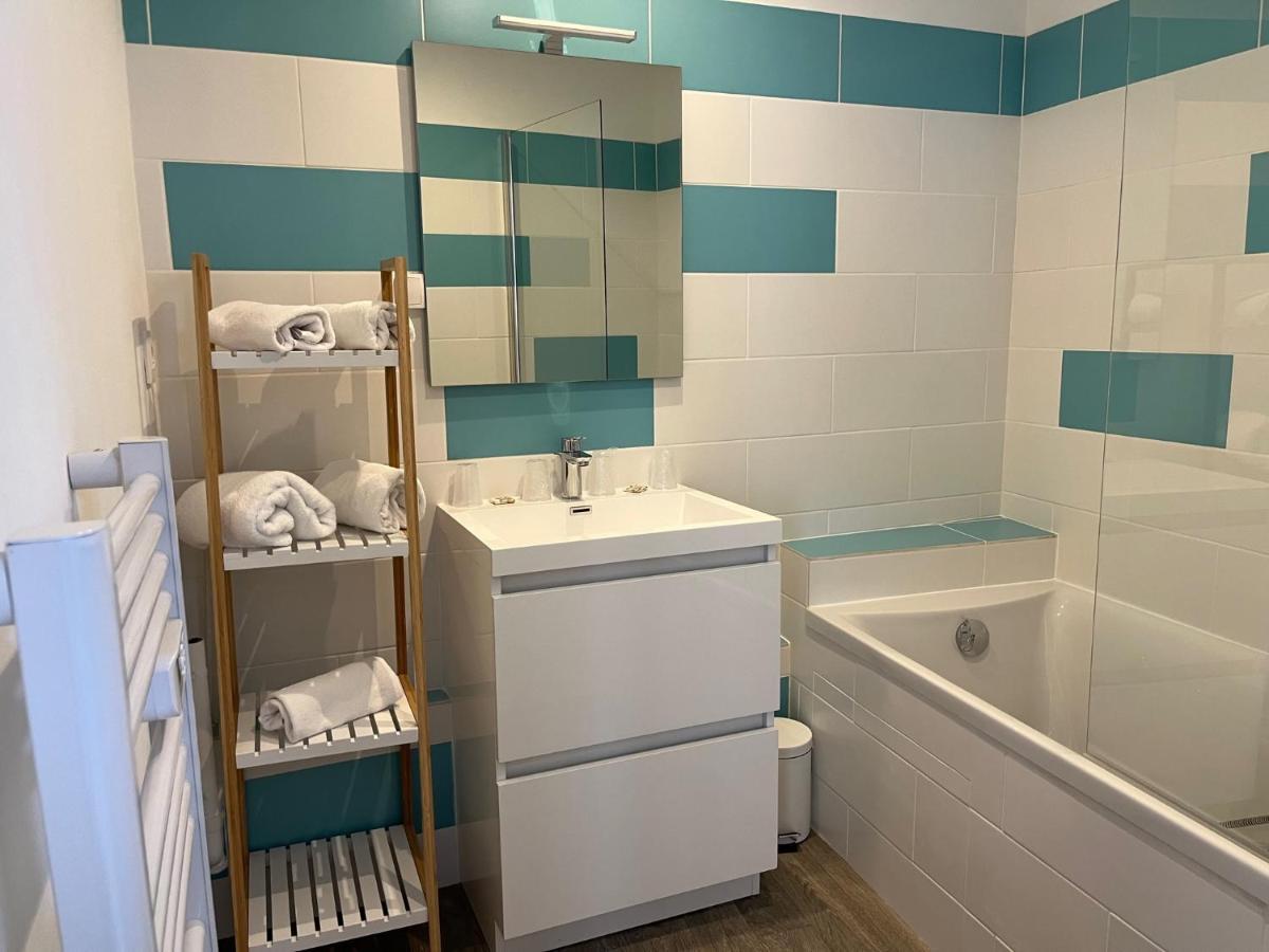 Appart'Hotel La Suze Sur Sarthe Ngoại thất bức ảnh