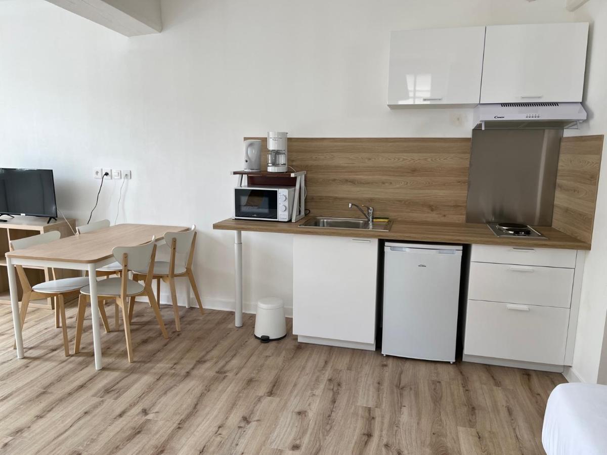 Appart'Hotel La Suze Sur Sarthe Ngoại thất bức ảnh