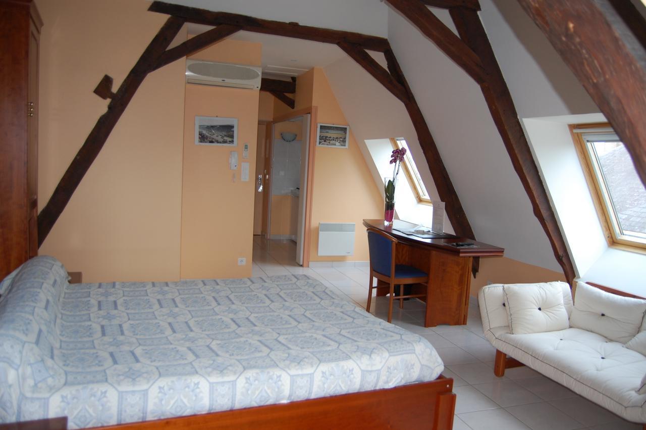 Appart'Hotel La Suze Sur Sarthe Ngoại thất bức ảnh