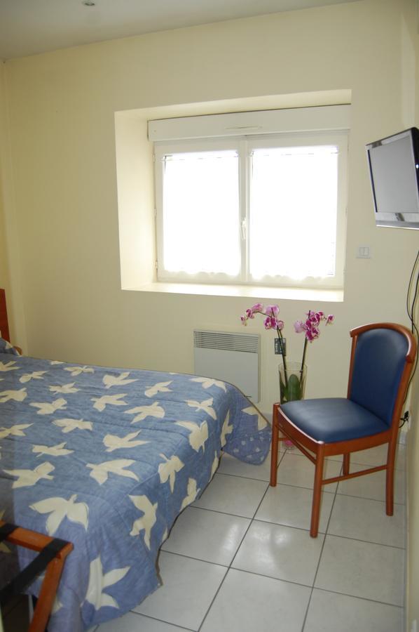 Appart'Hotel La Suze Sur Sarthe Ngoại thất bức ảnh